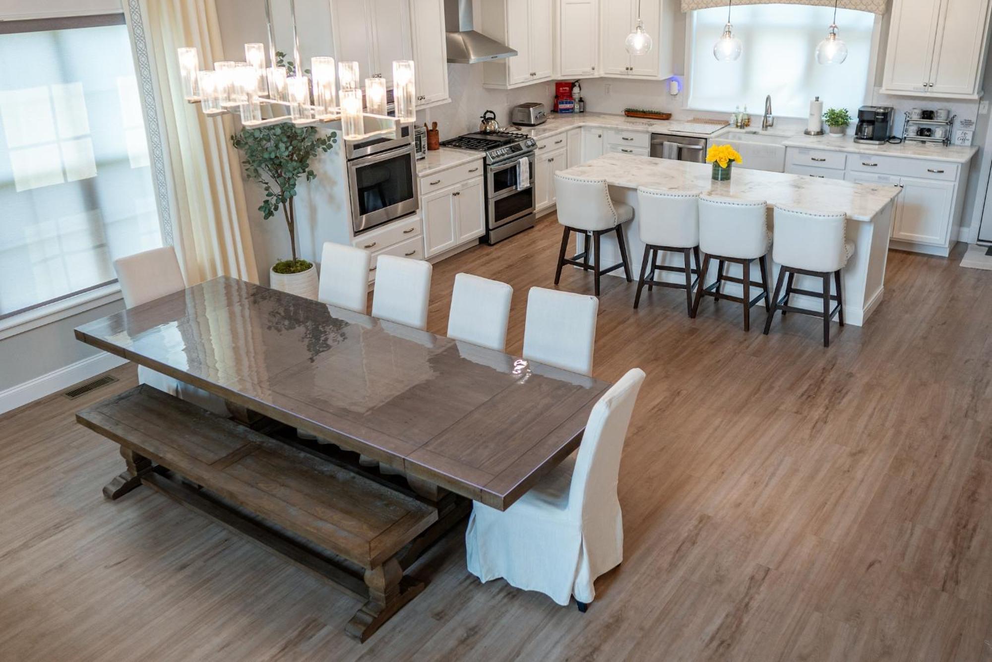 Harmony Getaway 4br Near & Holiday home